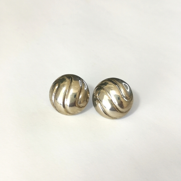 ES Jewelry - Vintage 80s button earrings silver
